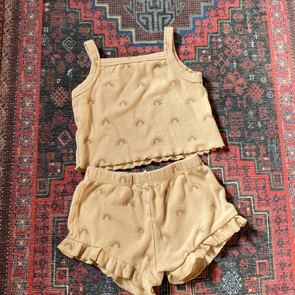 Quincy Mae Rainbow Crop Set with Bloomers Ribbed Excellent 18-24 Months